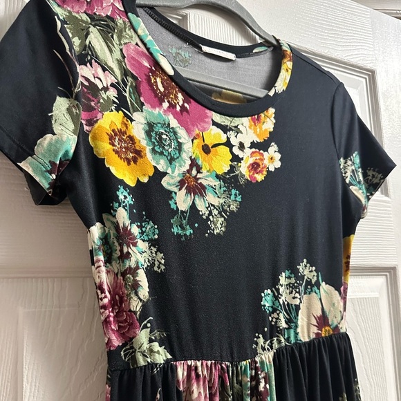 Reborn J Floral Maxi Dress, Small - Picture 4 of 6